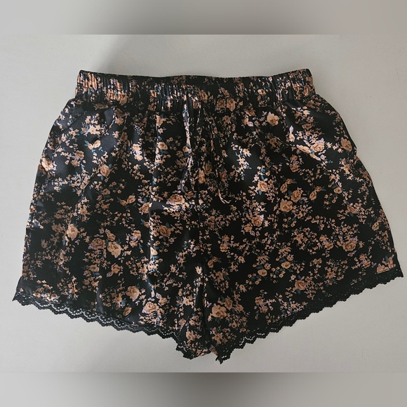 SHEIN Floral Sleeper Shorts - Picture 1 of 4